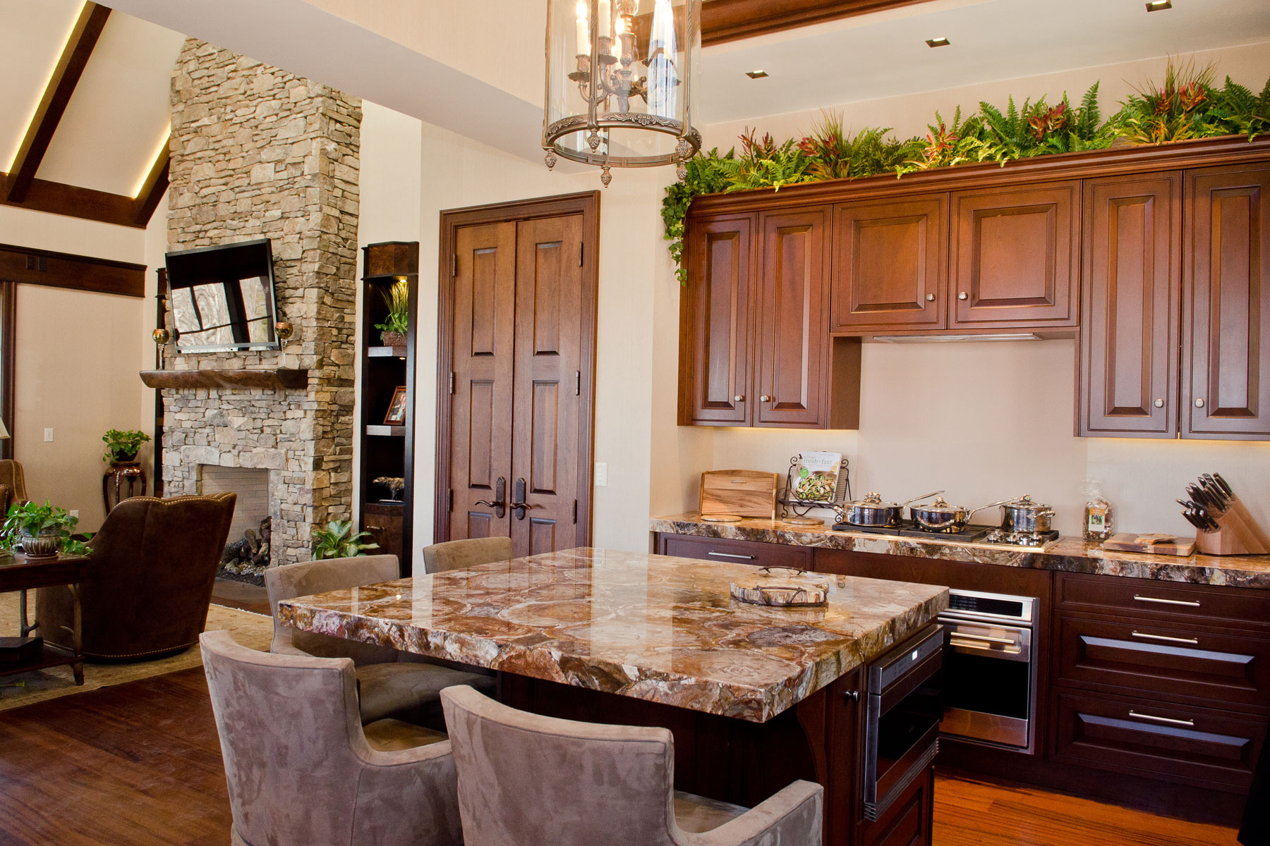 open-kitchen-to-entertaining-space