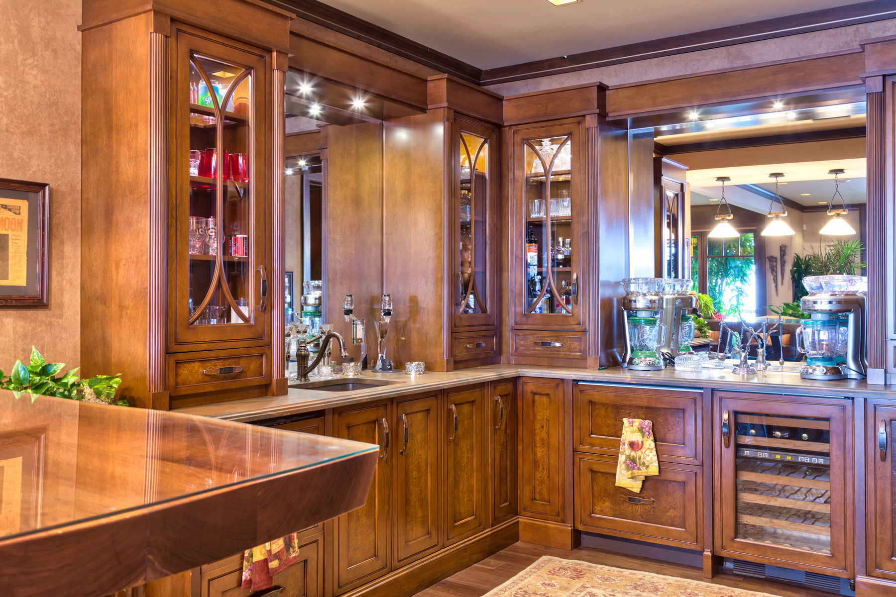 rich-cabinets-entertaining-bar-awesome