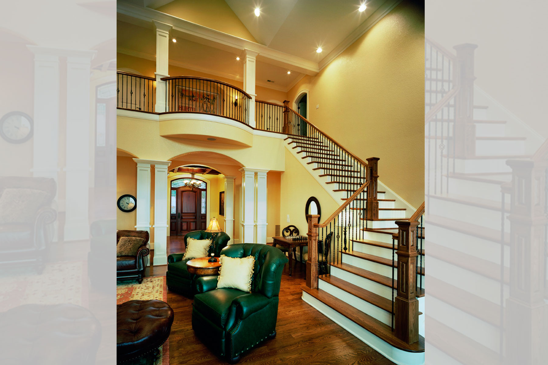 two-story-greatroom-open-staircase-balcony