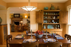 Craftsman dining room design