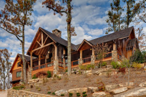 Lodge style mountain home in Black Mountain, NC