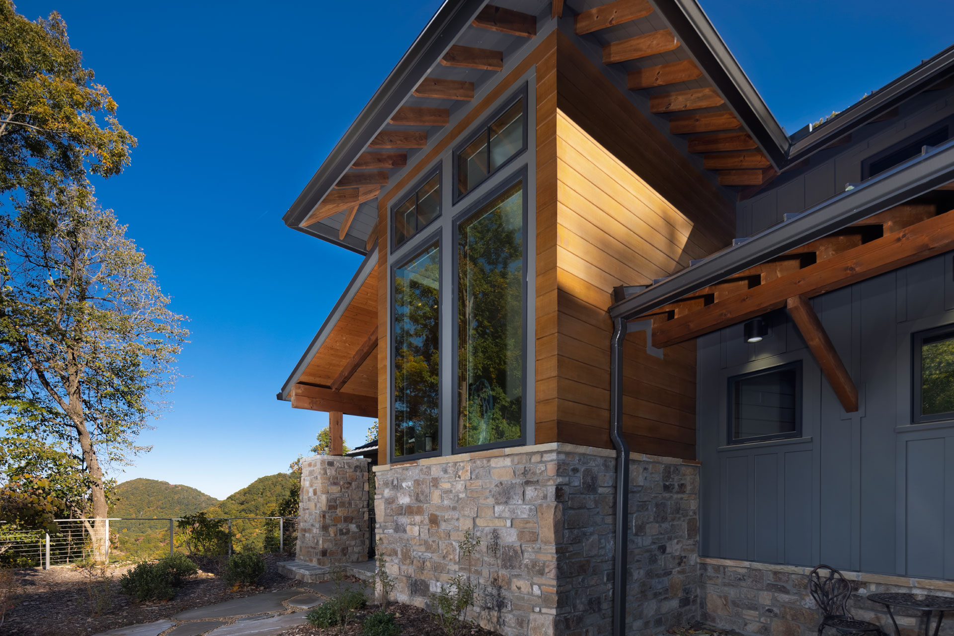 architectural-details-modern-craftsman-black-mountain-western-north-carolina