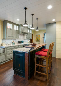 Everything in it's placed: an organized kitchen on Lake Lure